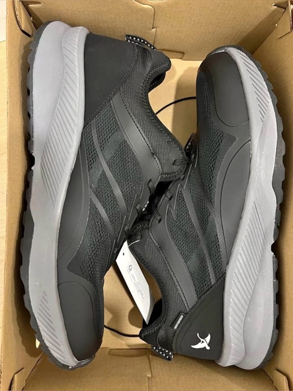 Eddie Bauer Men's Black Sneakers with Gray Outsoles